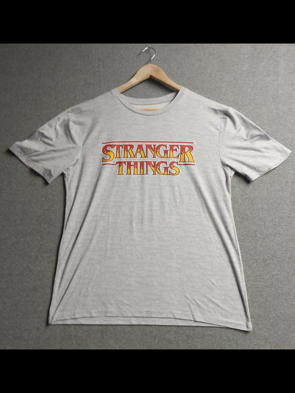 ​Stranger Things Netflix 2022 Graphic Tee Gray Medium M